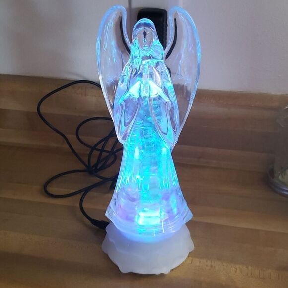 Mr Christmas Angel Glitter Light Sculpture Changes Colors Plays 30 Songs! - Picture 2 of 11
